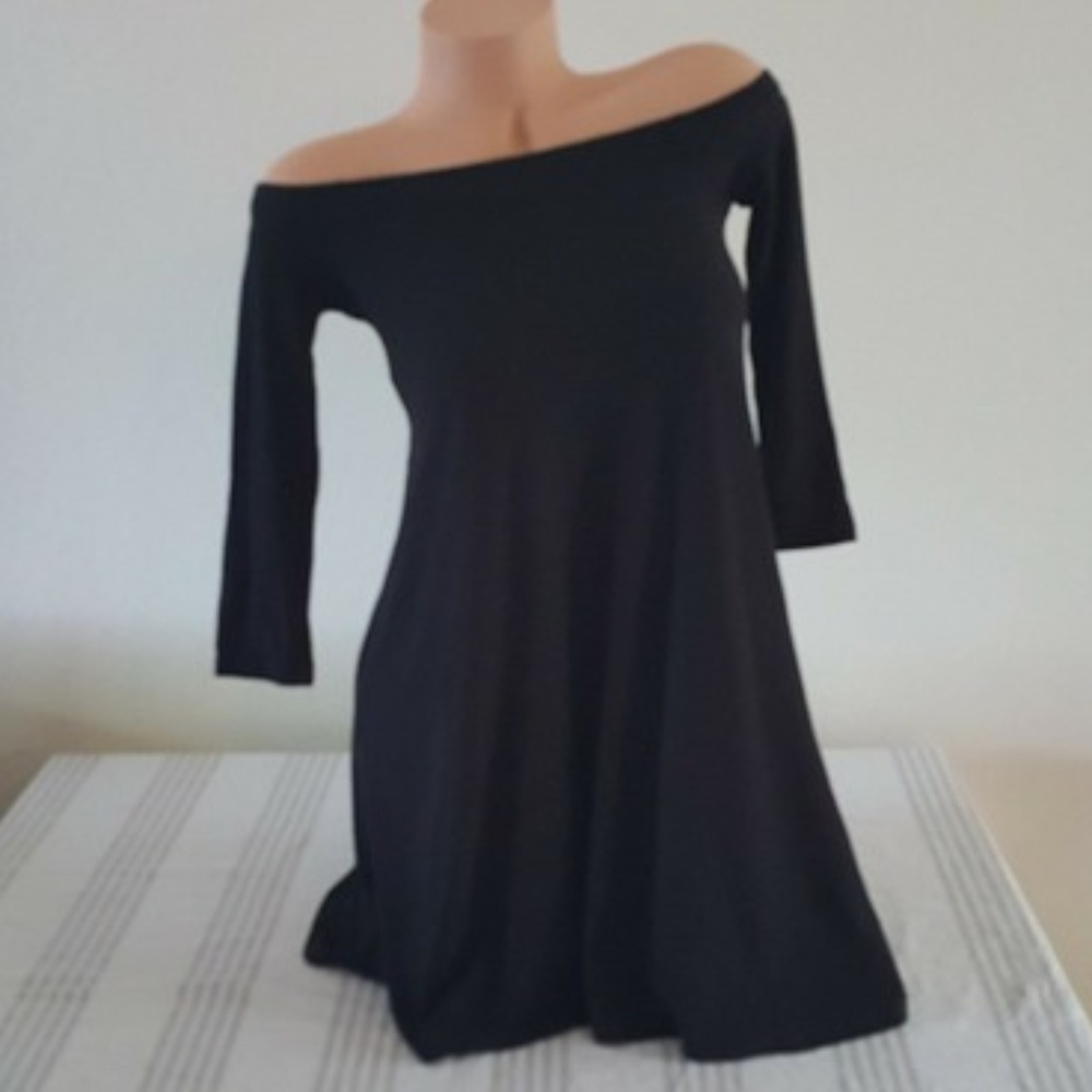 Off The Shoulder Shift Dress Black - Picture 2 of 4